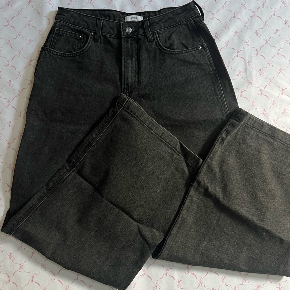 high waisted baggy jean